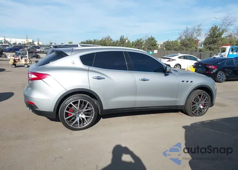 2017 Maserati Levante S z USA, uszkodzony, nr VIN ZN661YUA5HX241305